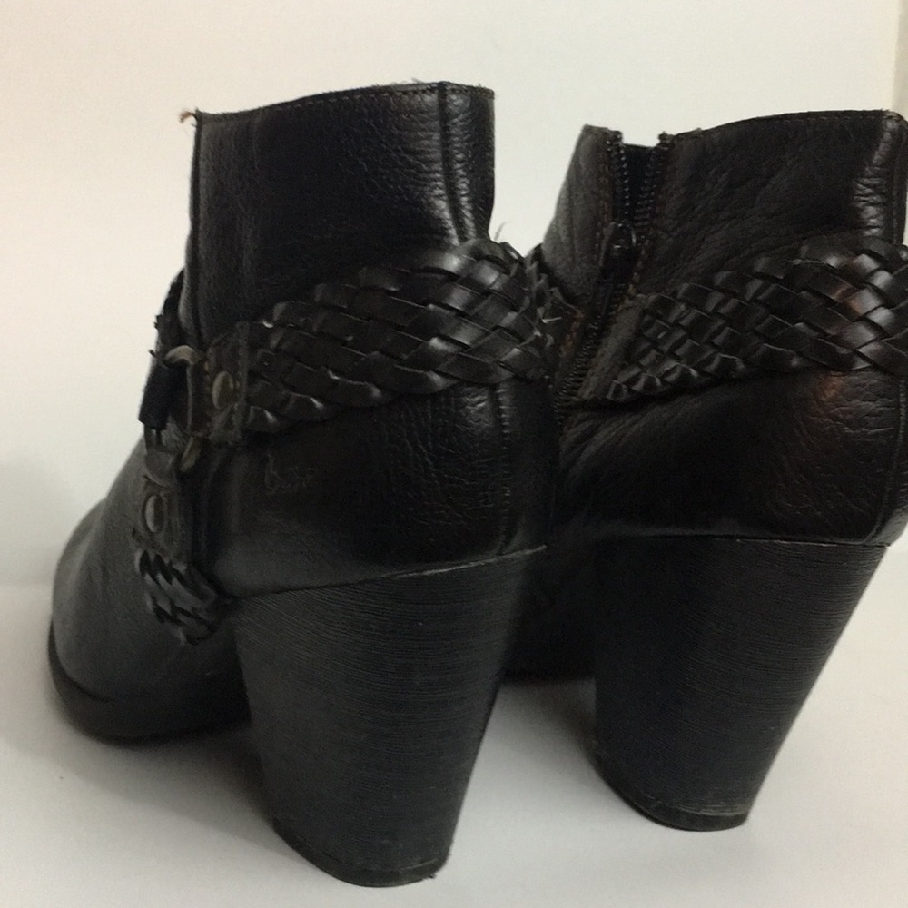 b.o.c. Black Leather Booties 7 - Picture 4 of 7